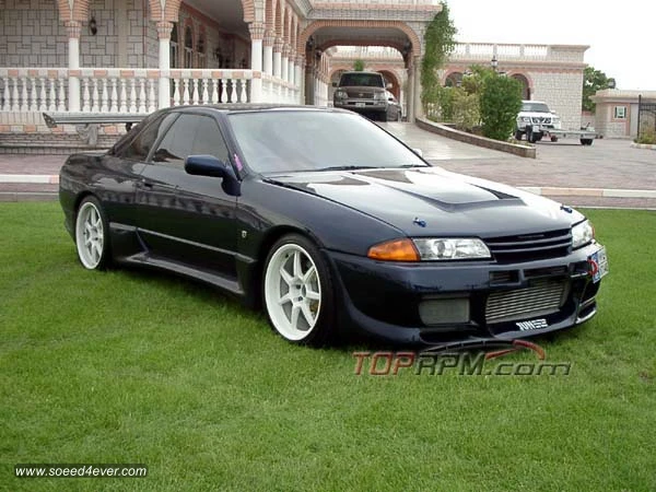 Nissan Skyline R32 GT-R